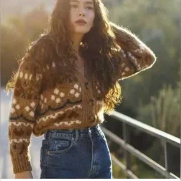 Zara Sweaters - Zara Fair Isle Sweater size S, boxy fit, soft, cozy, winter